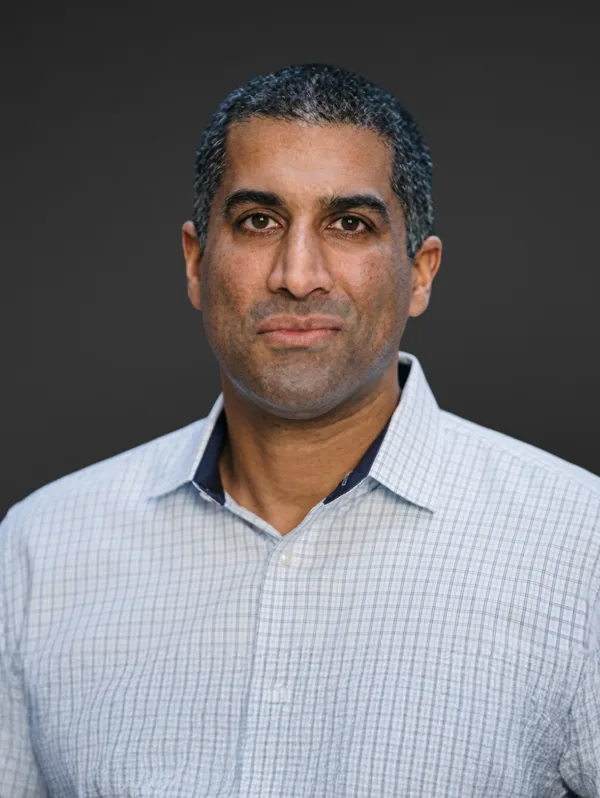 Dr Zal Phiroz